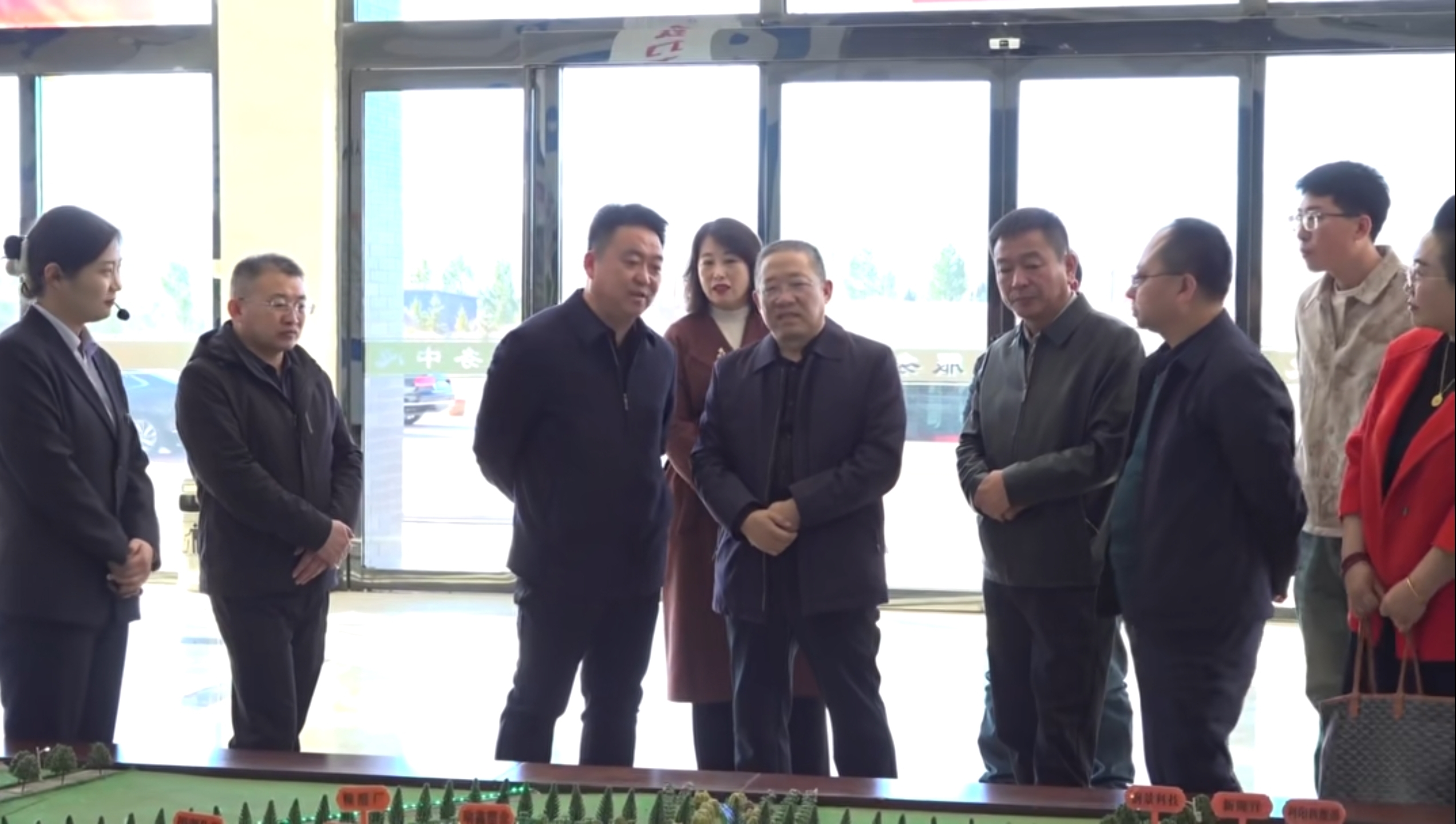 徐碧洋帶隊(duì)調(diào)研提升工業(yè)園區(qū)綜合服務(wù)能力